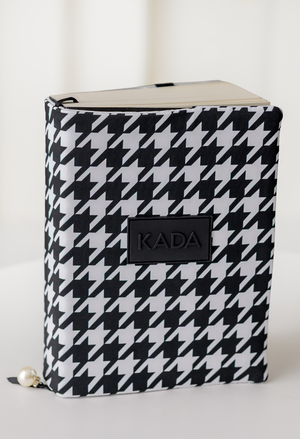 КАЛЪФ ЗА КНИГА: PEPIT CHIC