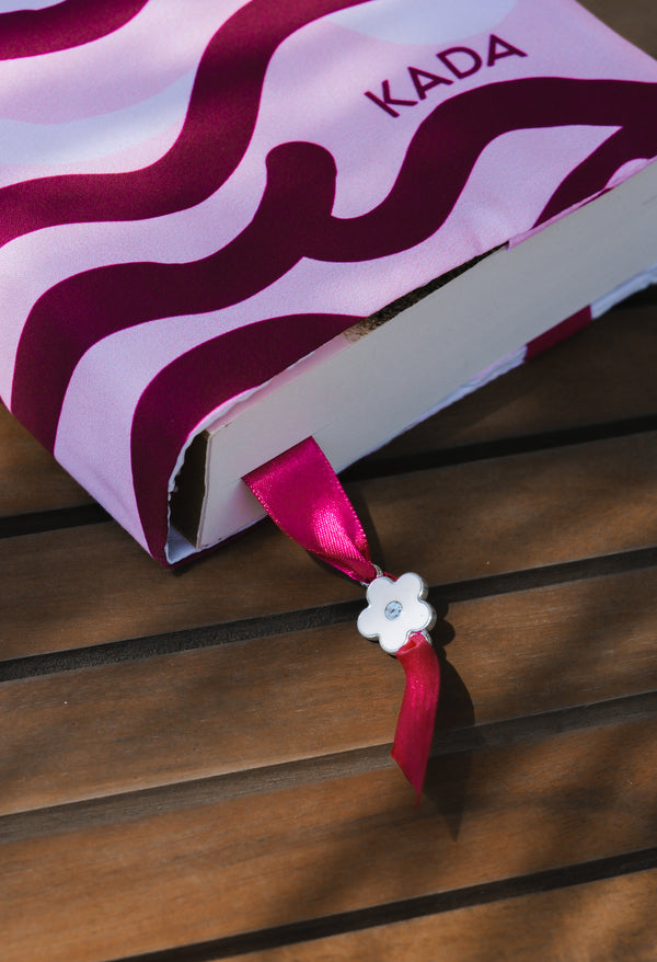 КАЛЪФ ЗА КНИГА: Burgundy Bloom